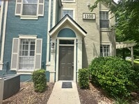 Building Photo - 13700 Richmond Park Dr N