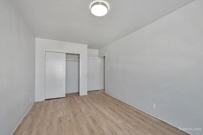 Building Photo - 80 Terra Vista Ave