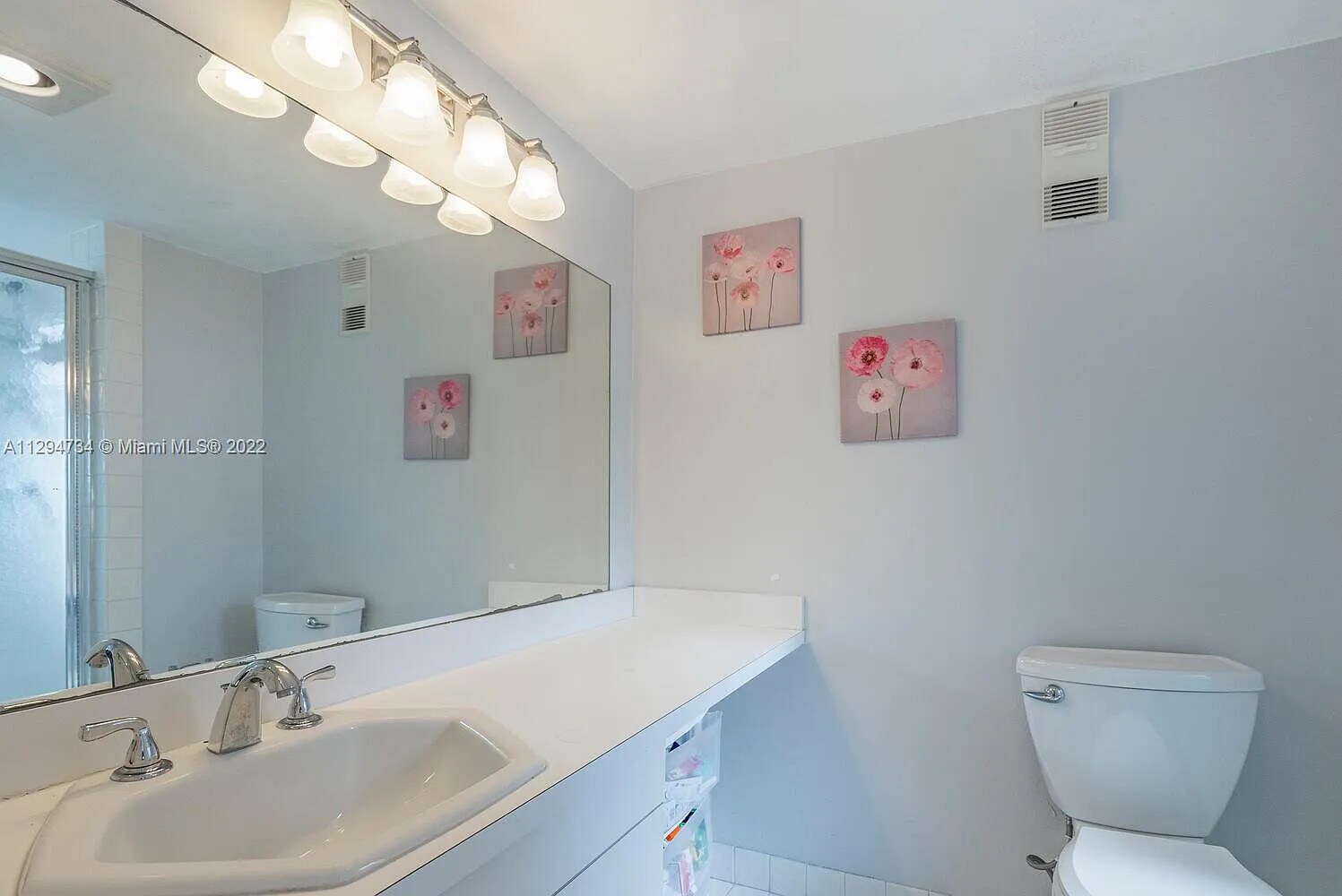 Building Photo - 9420 Live Oak Pl