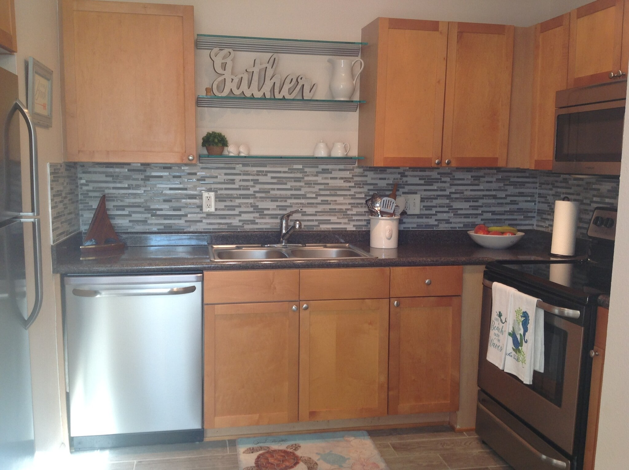 Building Photo - 4834 Beach Dr SE