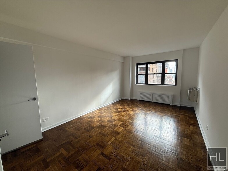 Building Photo - EAST 35 STREET