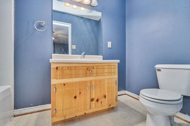 Building Photo - 11430 Wiltstaff Dr