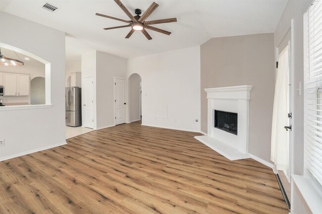 Building Photo - 108 Windmill Cir