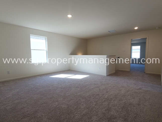 Building Photo - 1621 White Fir Ln