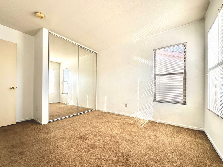 Building Photo - 17003 Abell Ct