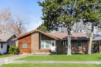 Building Photo - Adorable 4 Bedroom Home