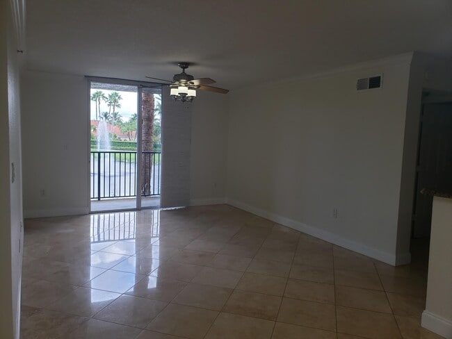 Building Photo - 15135 Michelangelo Blvd