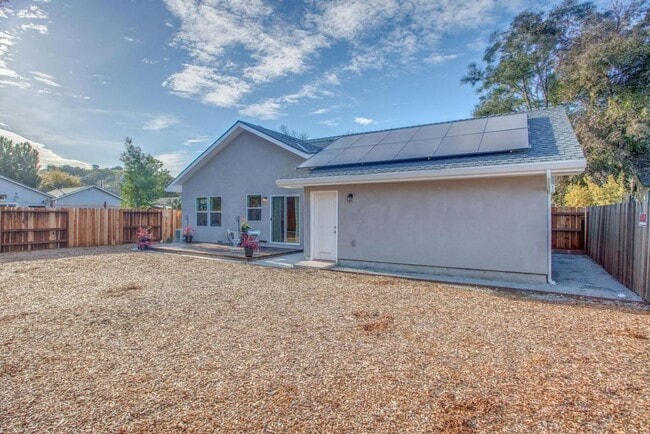 Building Photo - 70 wright avenue