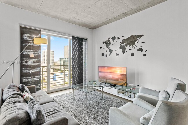 Building Photo - 133 NE 2nd Ave