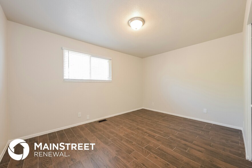 Building Photo - 4911 Xanadu St