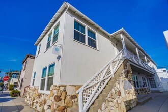 Building Photo - Upgraded Studio in Belmont Shore Available Now!!