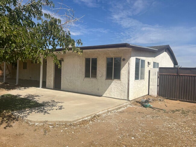 Building Photo - 22347 Tehama Rd