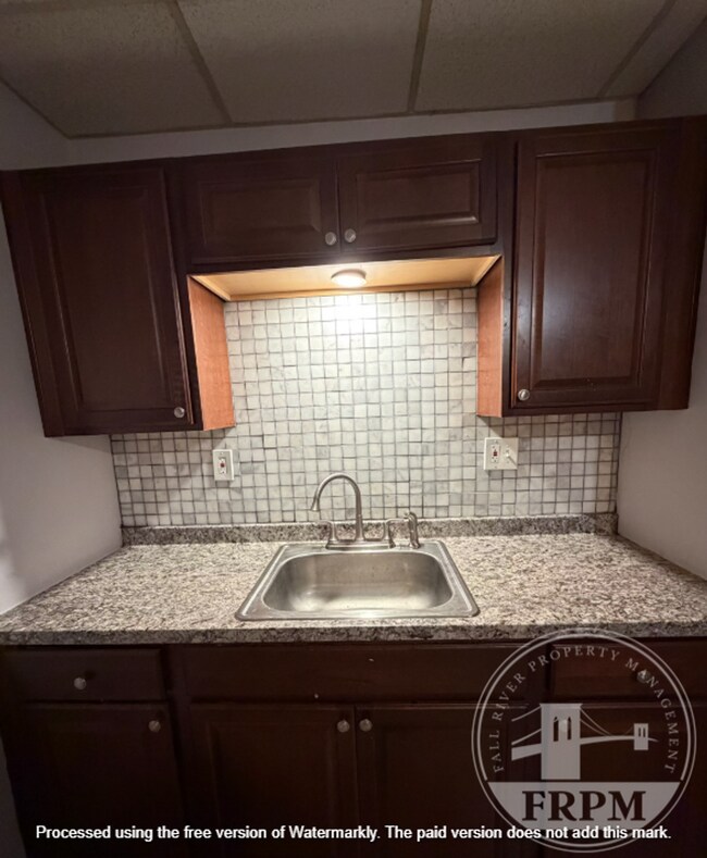 Building Photo - 207 Rodman St