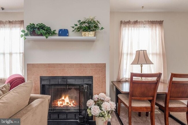 Building Photo - 12 Lafayette Sta