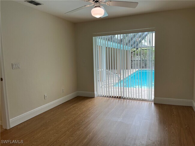 Building Photo - 385 Ashbury Way