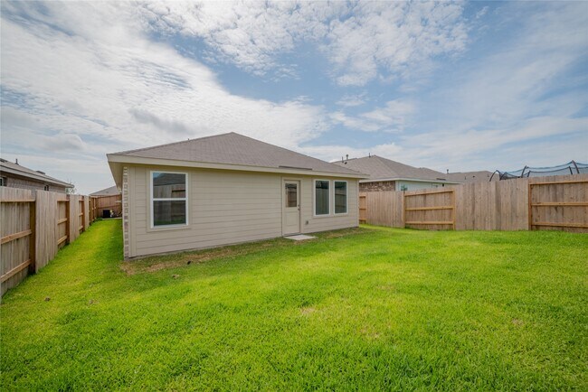 Building Photo - 6147 Sunburst Scarlet St