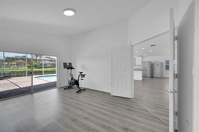 Building Photo - 16417 Sapphire Pl
