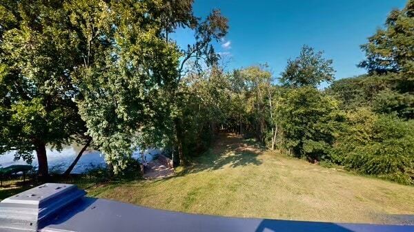 Building Photo - 1519 Kensington Dr