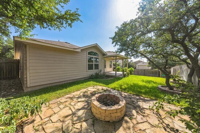 Building Photo - 2519 Nightshade Dr