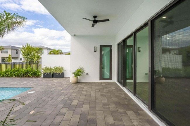 Building Photo - 21049 Violet Flds Wy