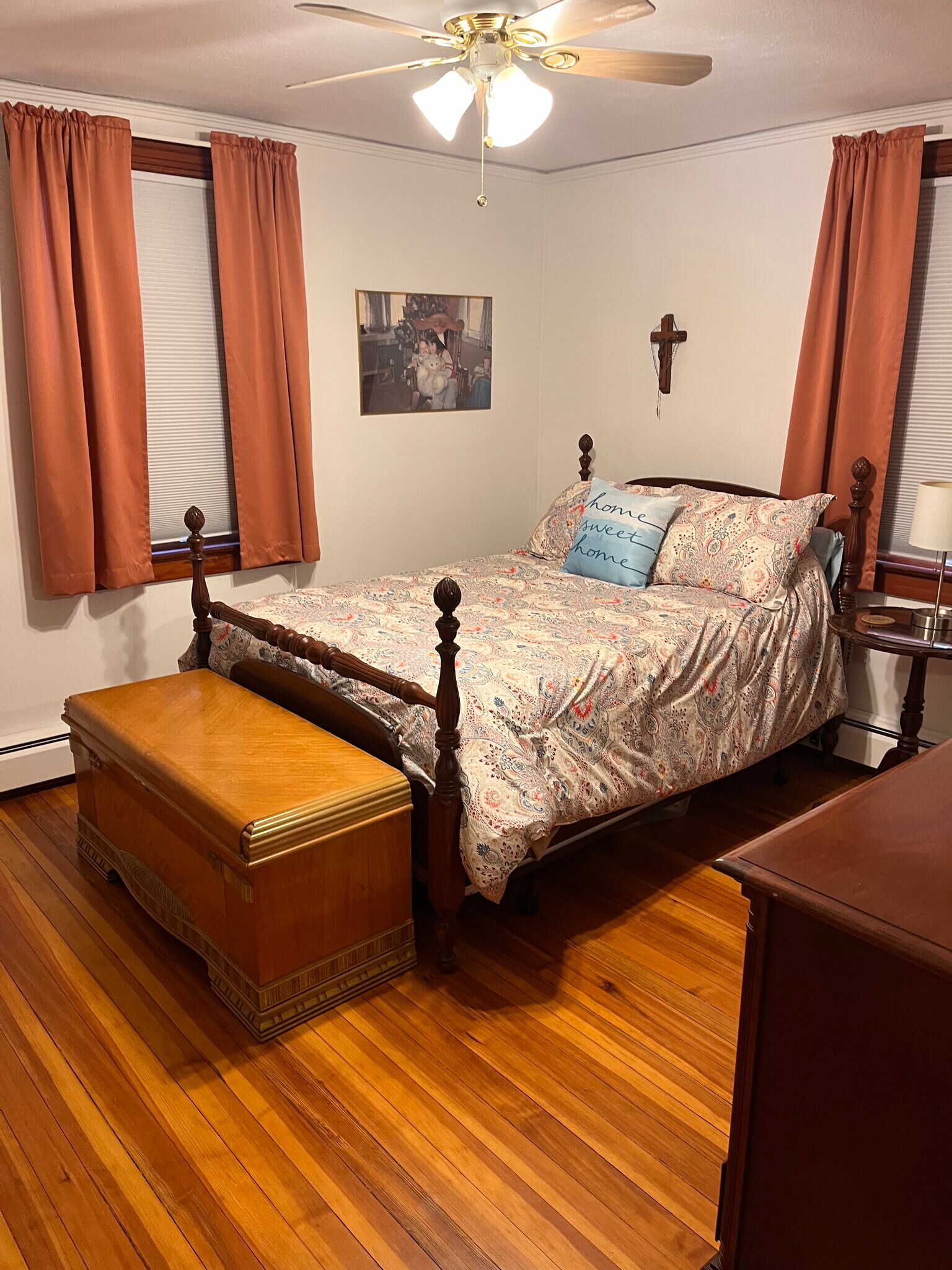 Bedroom - 48 Church St