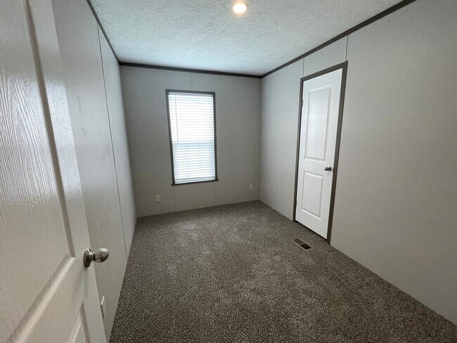 Building Photo - 89 Elm
