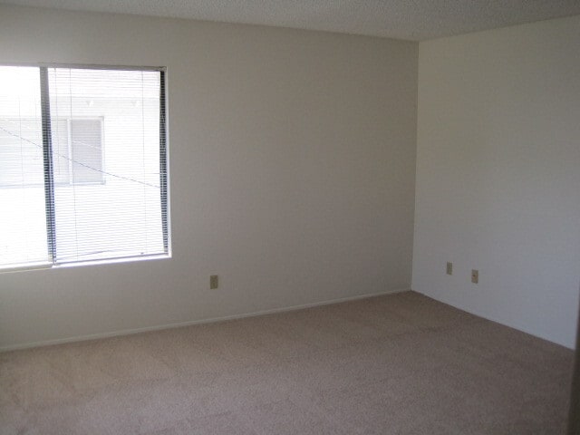 Building Photo - m390 - Lindboe