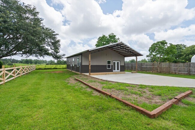 Building Photo - 10182 Co Rd 24