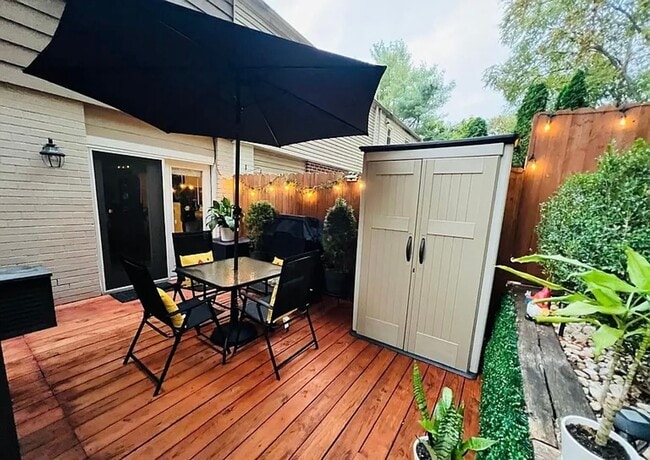 Building Photo - Beautiful 3 Bedroom House