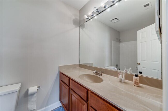 Building Photo - 64 Mt Vernon Cir