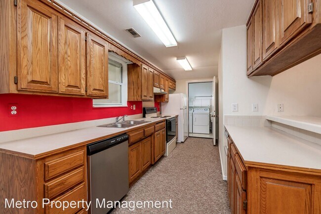 Building Photo - 2 br, 1 bath House - 416 W Pleasant Grove Rd.