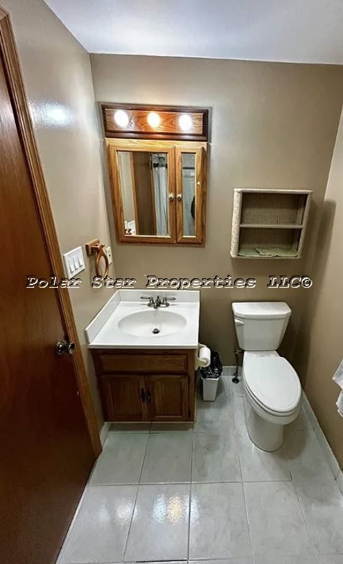 Building Photo - 767 Robin Rd