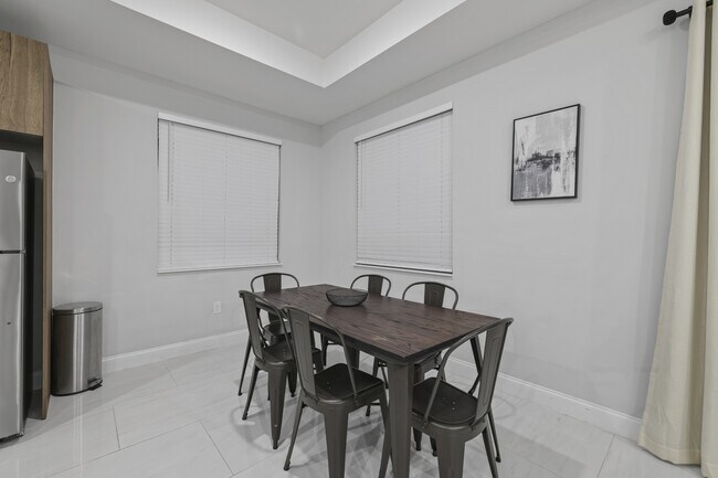 Building Photo - 2906 65th St W