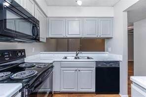 Building Photo - 3005 Mill Creek Way