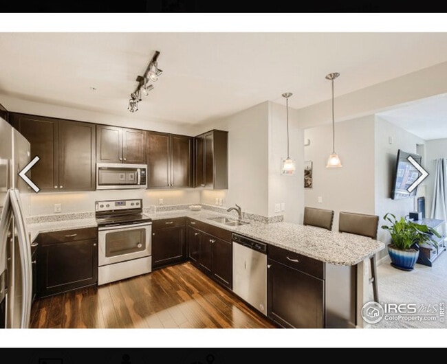 Building Photo - 804 Summer Hawk Dr