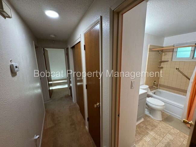 Building Photo - 1316 Stanford Dr