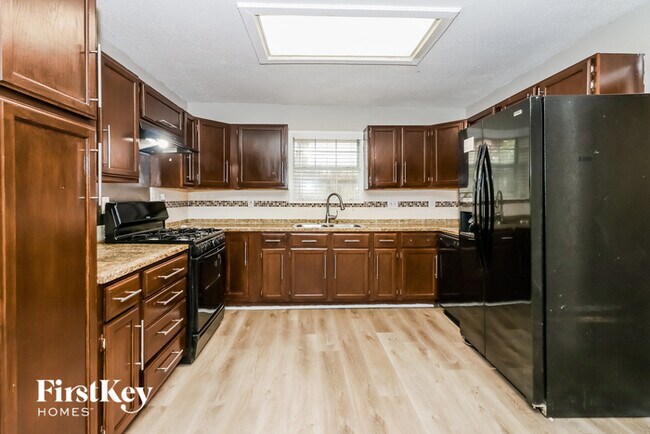 Building Photo - 9230 Carlow Ln