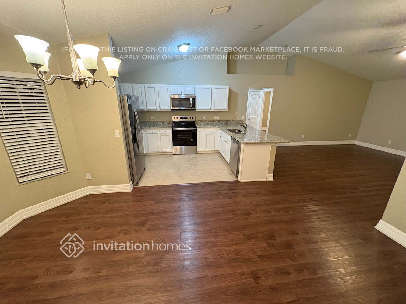 Building Photo - 25913 Aysen Dr