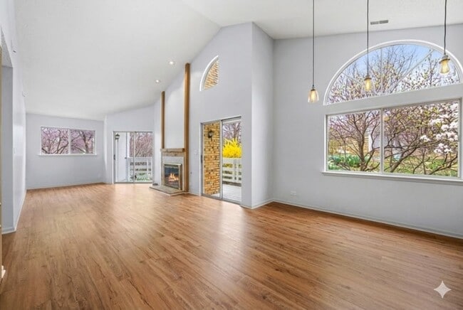 Building Photo - 1029 Courtland Dr