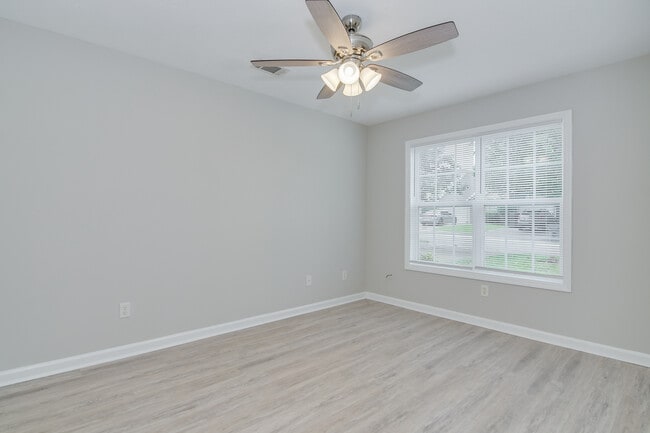 Building Photo - 448 Northrop Pl