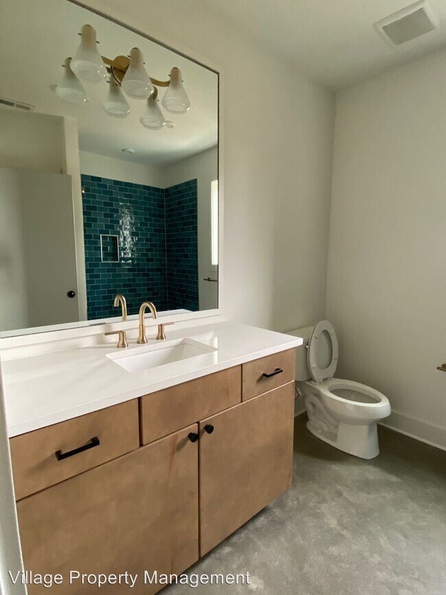 Building Photo - 4 br, 6 bath House - 207 C Neill Avenue