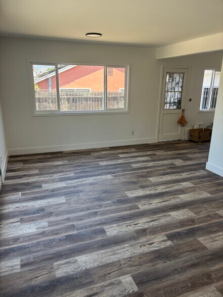 Building Photo - 12349 Glamis St