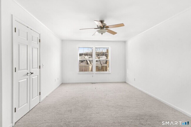 Building Photo - 631 Danbury Rd