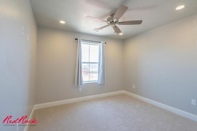 Building Photo - Welcome to Your Dream Home!