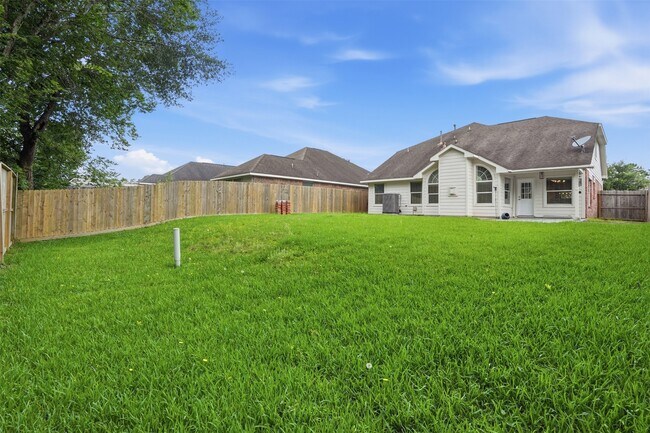 Building Photo - 326 Wild Bird Dr
