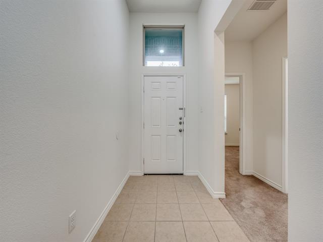 Building Photo - 8737 Maple Ridge Trail