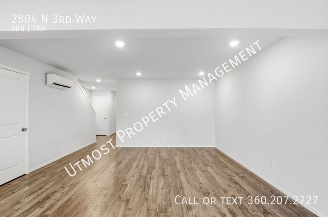 Building Photo - 2804 N 3rd Way