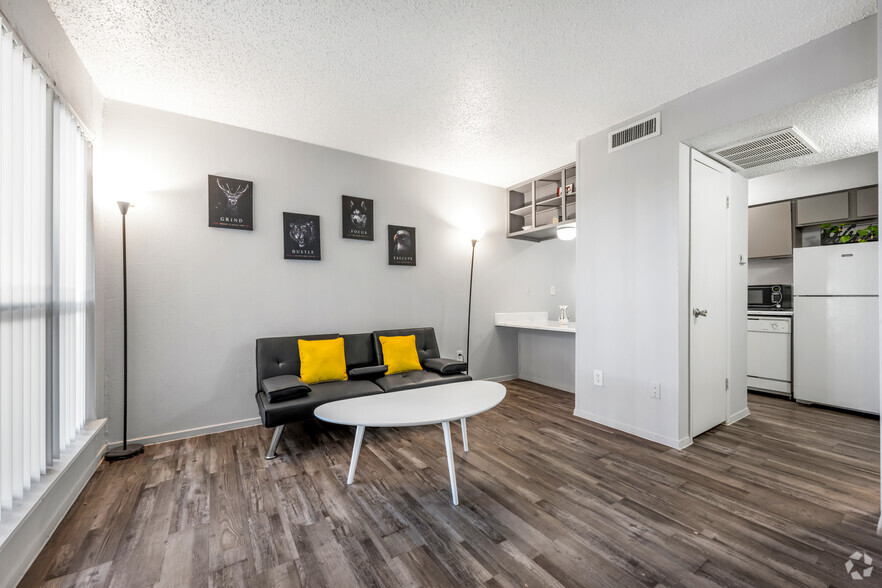 1 BR, 1 BA - 411SF - Living Room/Kitchen - Oak Park