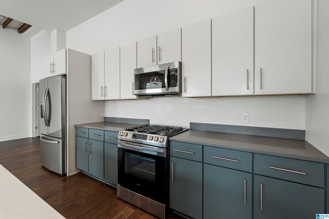 Building Photo - 1801 2nd Ave N