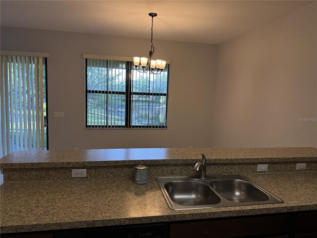 Building Photo - 1605 Portofino Meadows Blvd